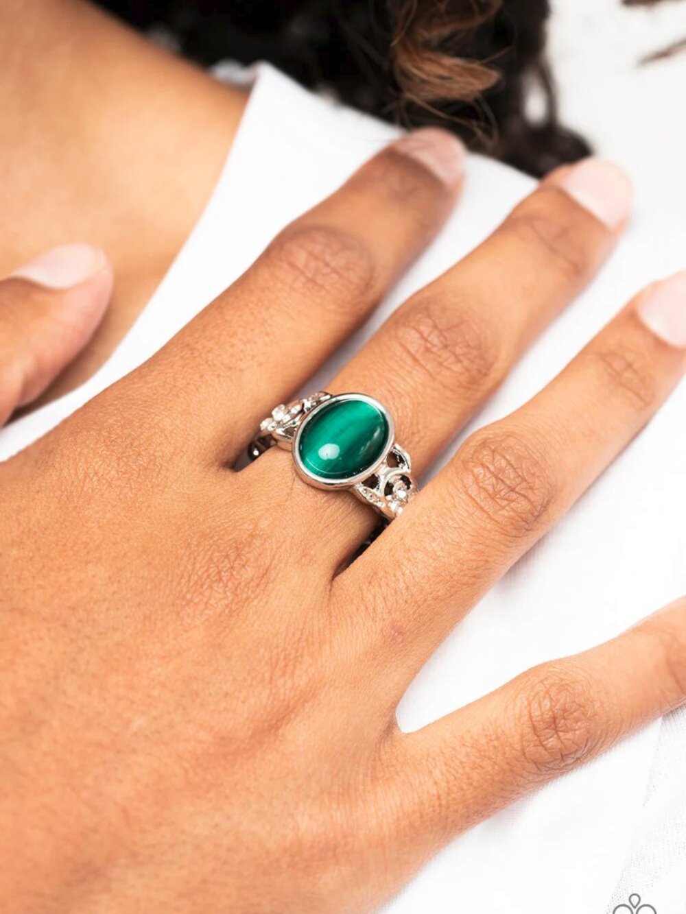 Paparazzi Jewelry Accessories - Crystals and Cats Eye - Green Ring - Vintage
